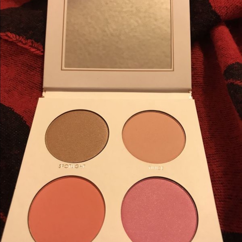 Lorac highlight and blush pallet